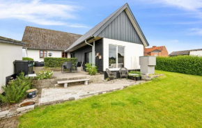 Stunning Home In Farsø With House A Panoramic View
